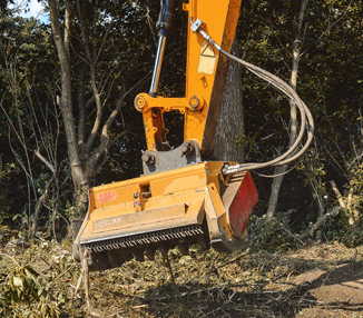Forestry machine on dirt