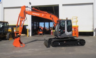 13.54t Hitachi Excavator 1