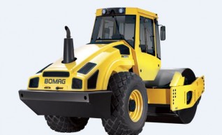 13T BOMAG Smooth Drum Roller 1
