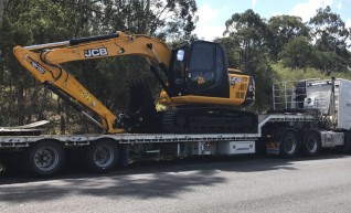 13T JCB 130LC Excavator 1