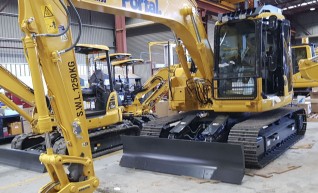 13T Komatsu Excavator 1