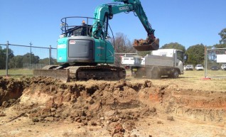 13tn Kobelco Excavator 1