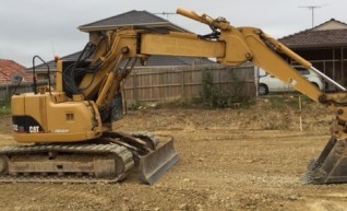 14 Tonne Excavator 1