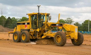 140H Grader w/14FT Blade 1