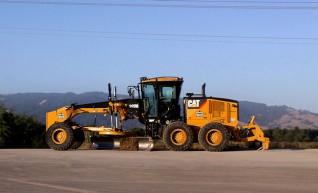 140m Cat Grader   1