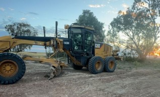 140M Graders 1