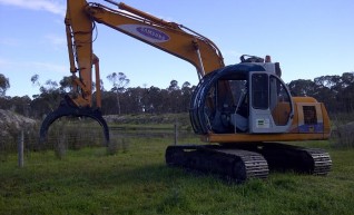 14T Excavator 1