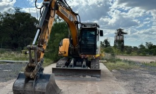 14T Liebherr Excavator - mine spec 1