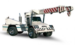 15T Franna Pick and Carry Crane 1