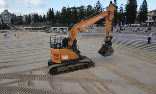 16-30T Excavators 1