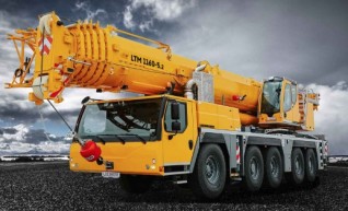 160T Liebherr Slew Crane 1