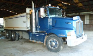 1996 Kenworth 440 Tandem Tipper 1