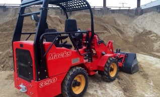 2.7T MACKS 350 Wheel Loader 1