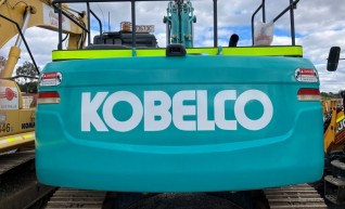 20T Kobelco Excavator 1