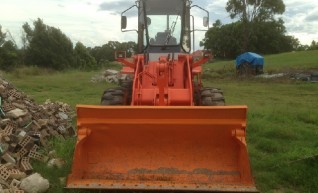 2000 Hitachi LX70 Front Loader 1