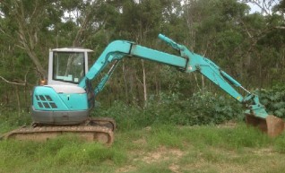 2000 Kobelco hydraulic excavator 6 tonne 1