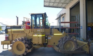 2007 Cat 815F Compactor 1