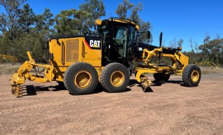 2011 Caterpillar 12M Grader 1