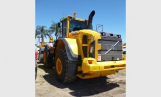 2011 VOLVO L150G Loader 1