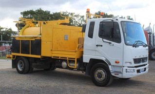2012 Isuzu FK600 4x2 Vacuum Excavation Truck 1