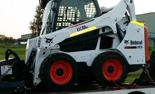 2014 S590 Skid steer 1