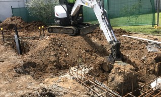 3.5T Bobcat Excavator - NEW Machine 1
