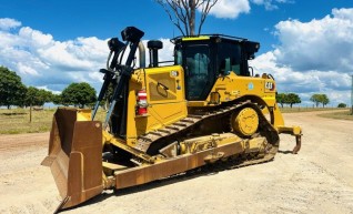2021 CAT D6 Dozer 1
