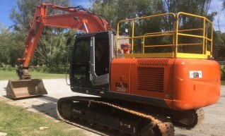 20T Hitachi Excavator 1