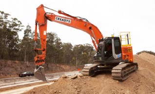 23 ton excavator with GPS 1