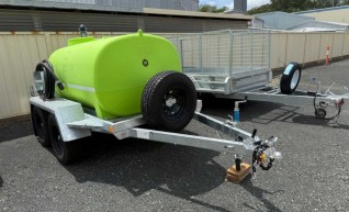 2,500L Water Trailer 1