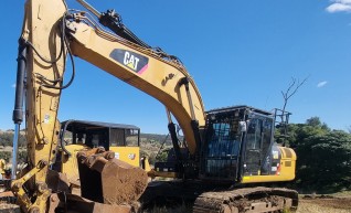 Cat 329DL Excavator 1