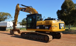 28t Cat 324D Excavator For Hire 1