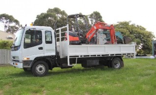 3 tonne excavator and bobcat combo with tipper 1