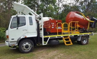 3000L Vacuum Truck  1