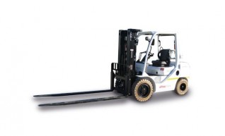 3.0T Gas Forklift w/Container Mast 1