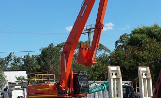 30T Longreach Excavator 1