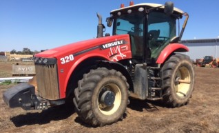 320HP FWA Versatile Tractor 1