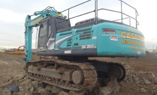 35 tonne Excavator 1