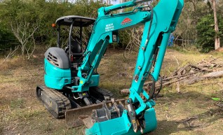 3T Kobelco Excavator Dry Hire 1