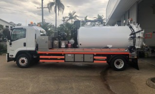 4000L Vac Truck 1