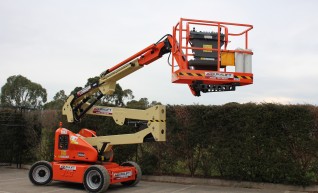 45ft Electric Knuckle Boom 1