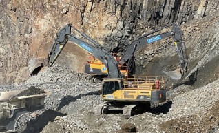 Volvo EC480DL Excavators 1