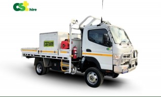 4x4 Fitters Truck 1