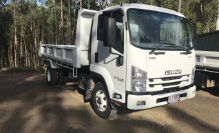 5m Tipper - single axle 1