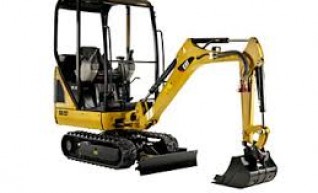 5t Cat Excavator  1