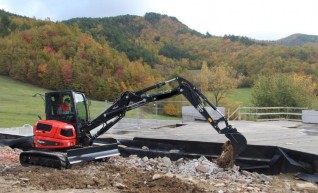 6.5T ECM ES65 TR Excavator 1