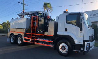 6300L Vac Truck 1