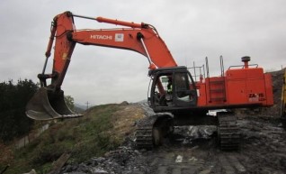 67 Ton Hitachi Excavator 1