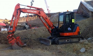 6T Hitachi Excavator 1