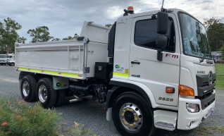 6x4 10m3 Tipper Truck 1